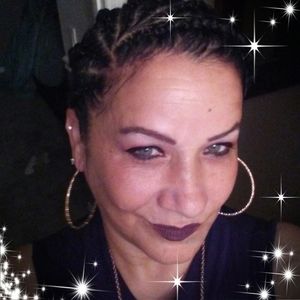 Meet your Posher, Luz gonzalez